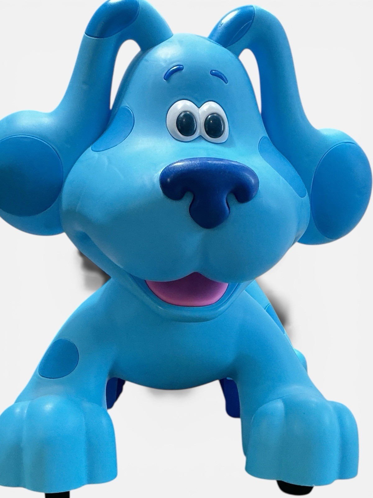 Blue’s Clues Snack Time Ride-On Toy for 18-30 Months, Rechargeable Battery Bluey
