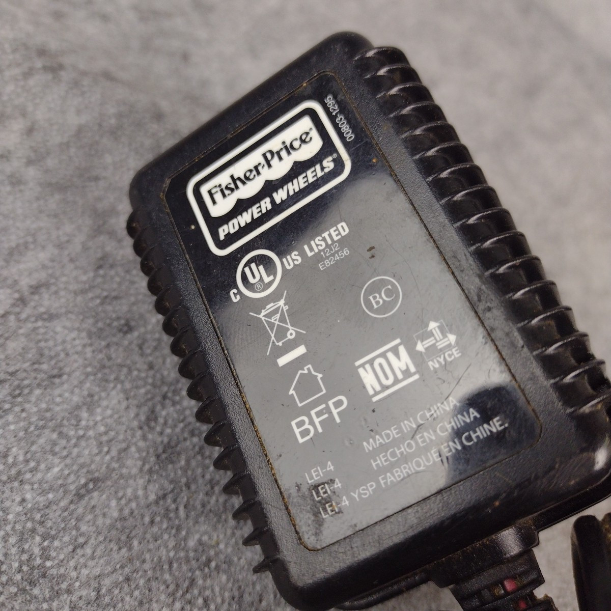 Power Wheels Battery Charger Fisher-Price 00801-1778 12v 1A