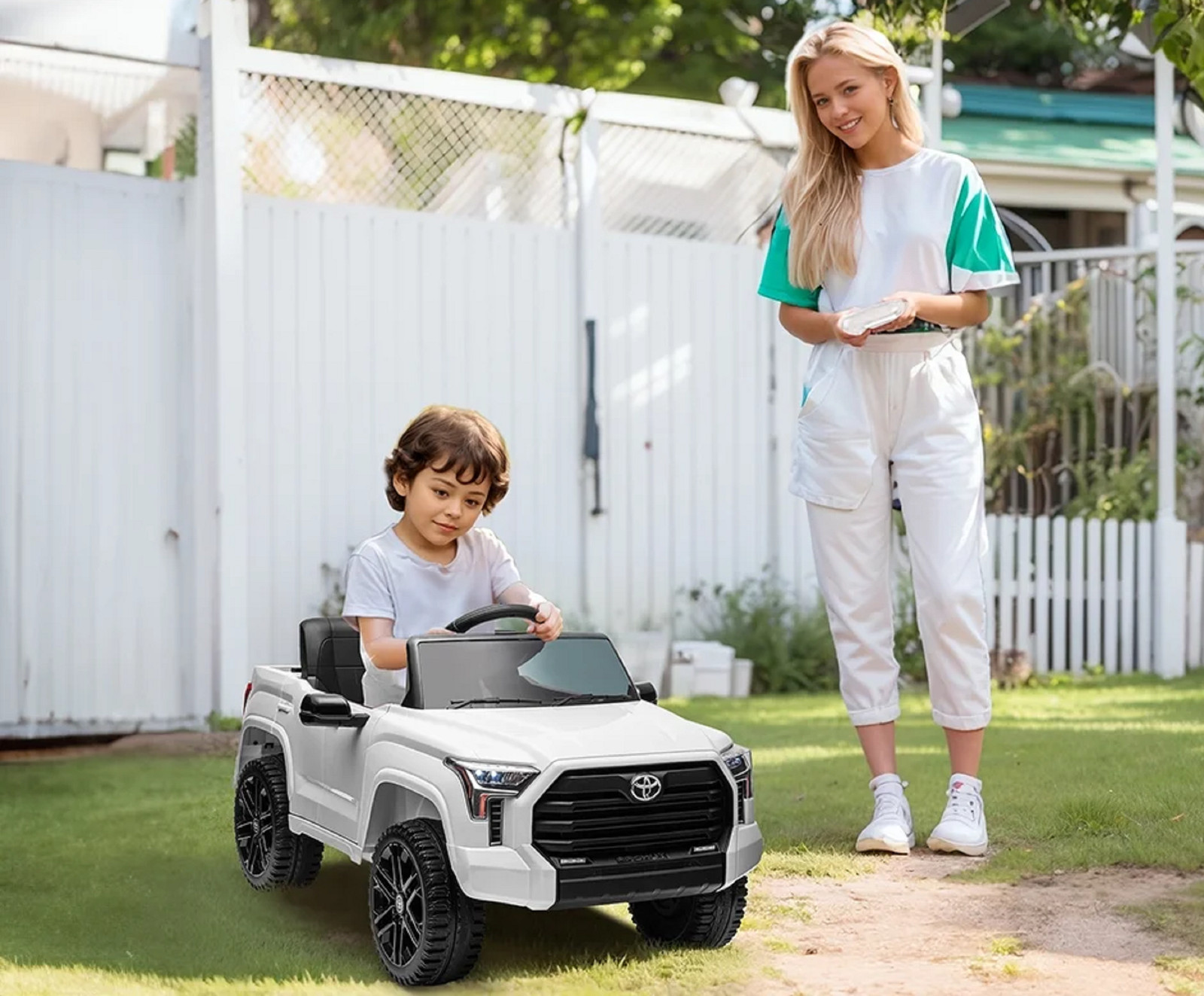 UBesGoo 12V Licensed Toyota Tundra Ride On Cars for Kids White
