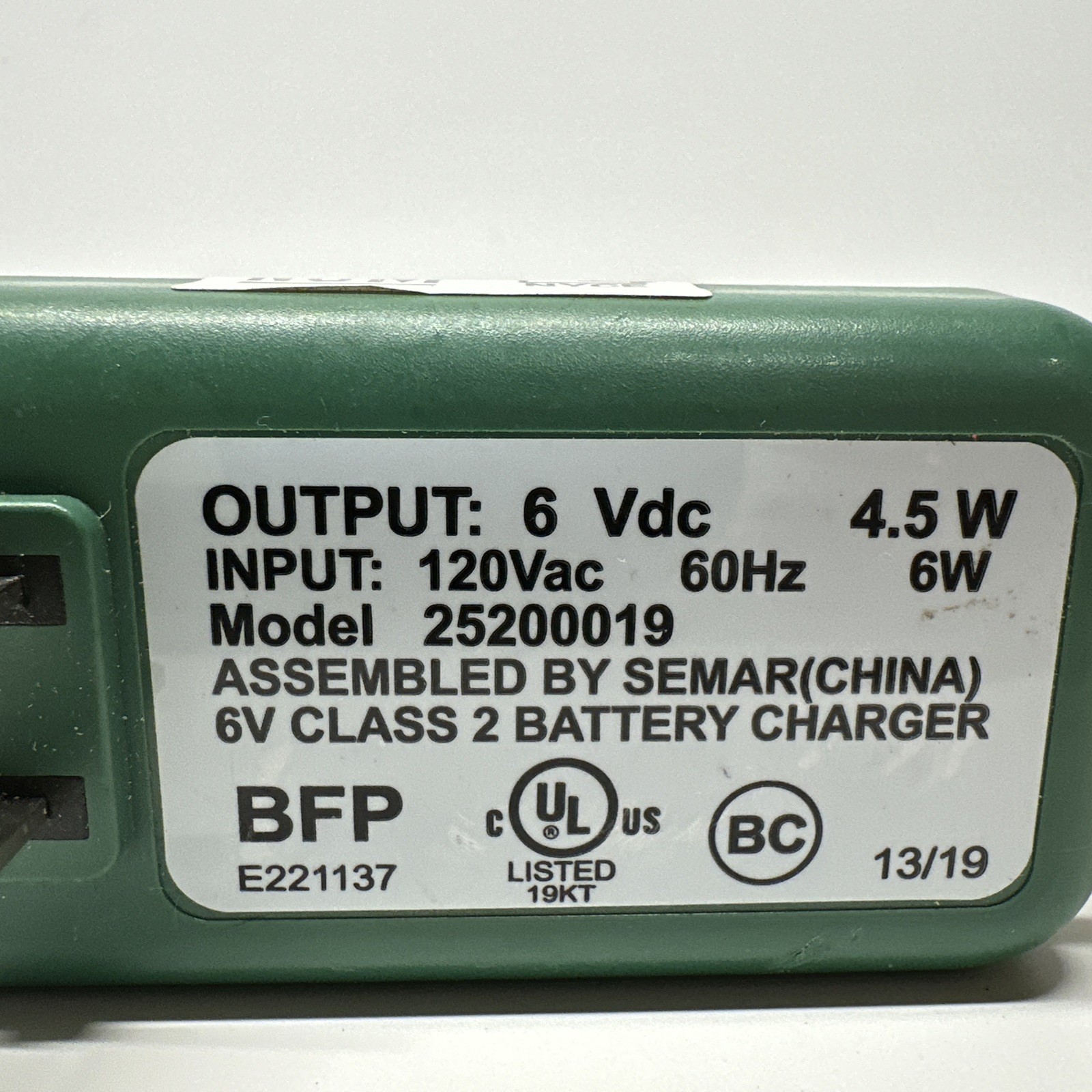 Peg Perego 6Vdc 25200019 6 Vdc 4.5W Battery Charger Genuine OEM Green