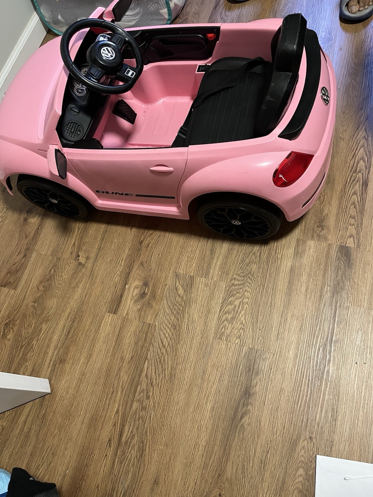 Best Choice Products 12-Volt Ride On Sports Car – Pink