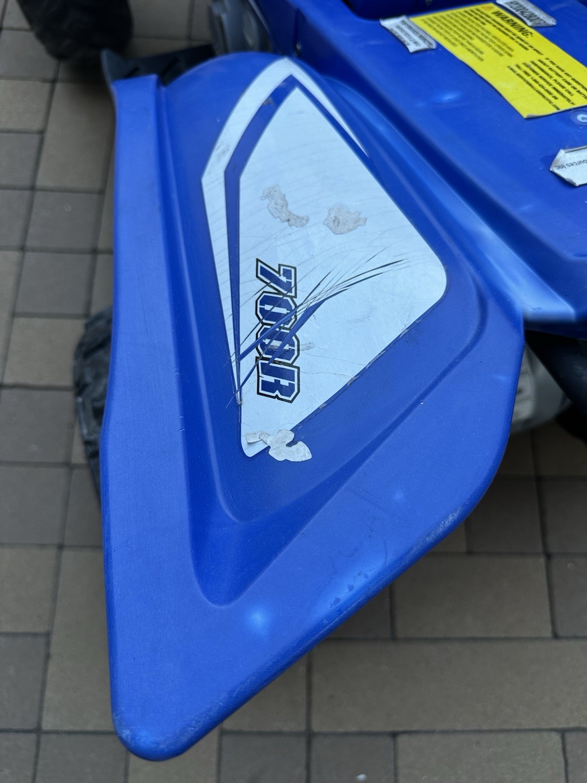 Yamaha EC-1818 Raptor ATV Battery Powered Ride-on – Blue and White