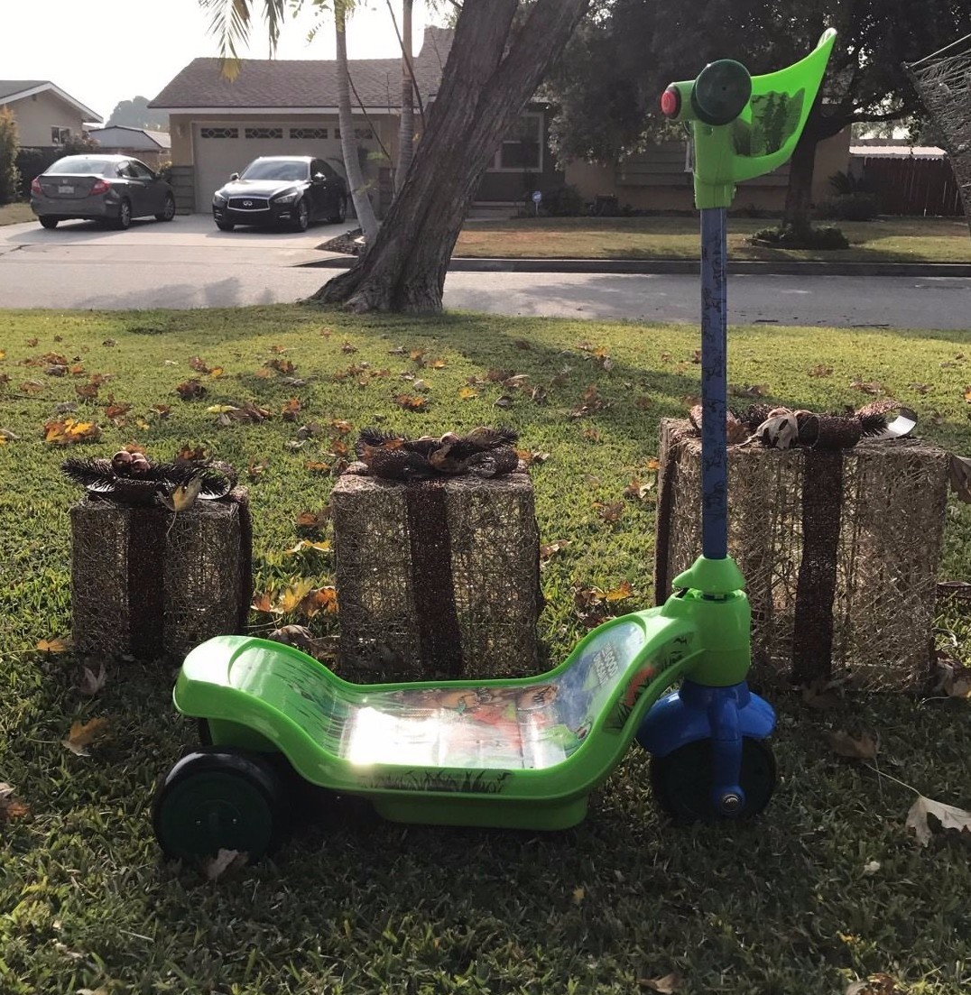 Huffy Disney Pixar The Good Dinosaur 6v Battery Powered Ride on Scooter