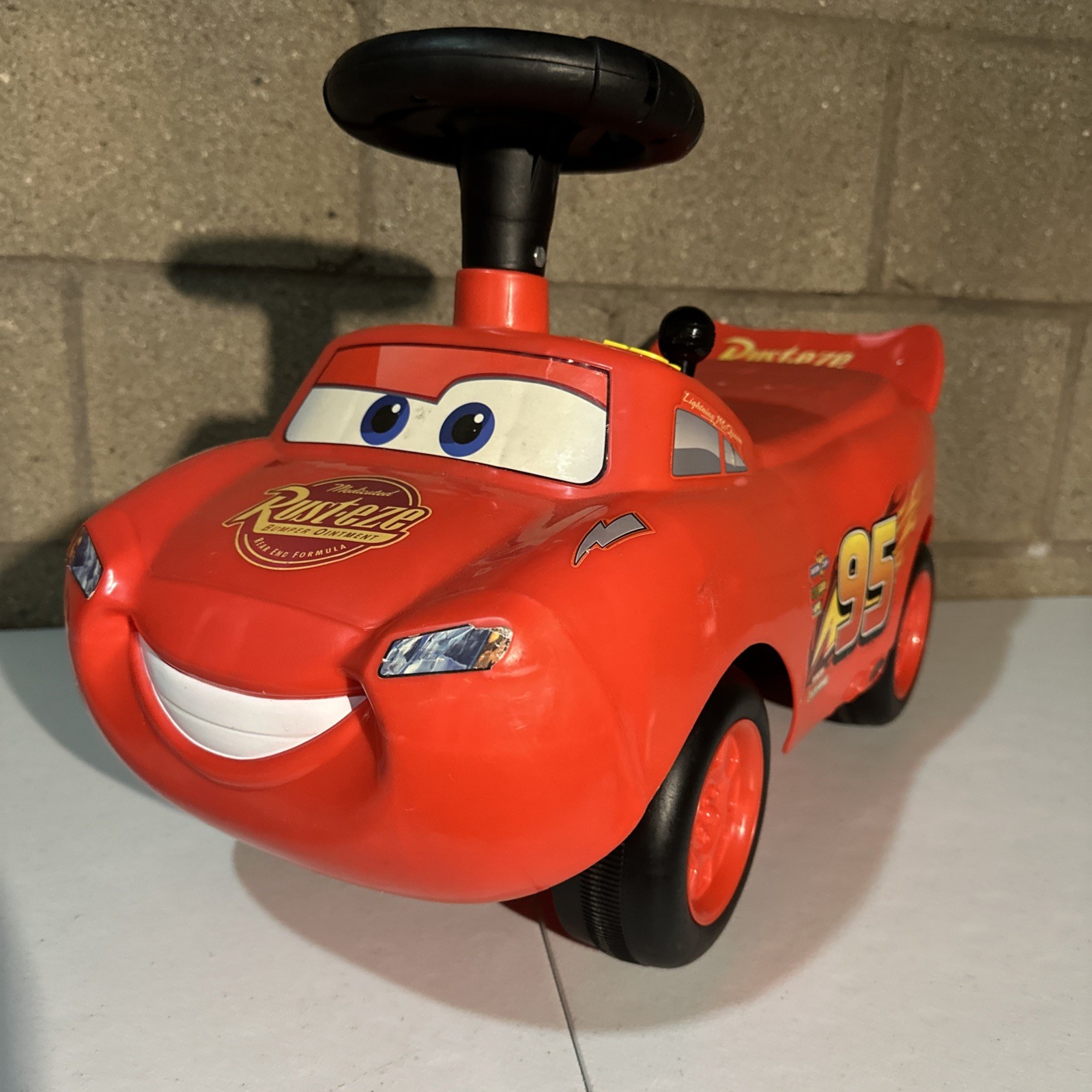 Lightning McQueen Racer Ride-On Car Toddlers Engine Sounds Music Lights Steering