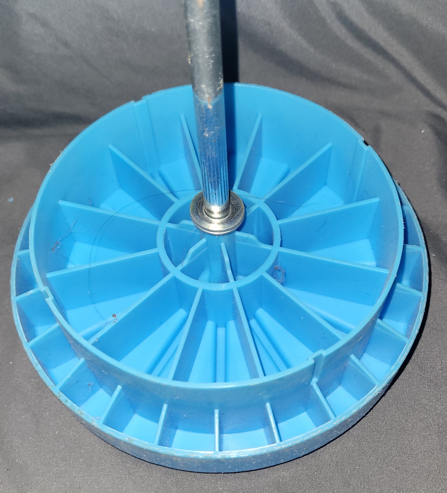 Peg Perego Thomas the Train Ride On Replacement Parts 2 Blue Wheels Caps 1 Axl
