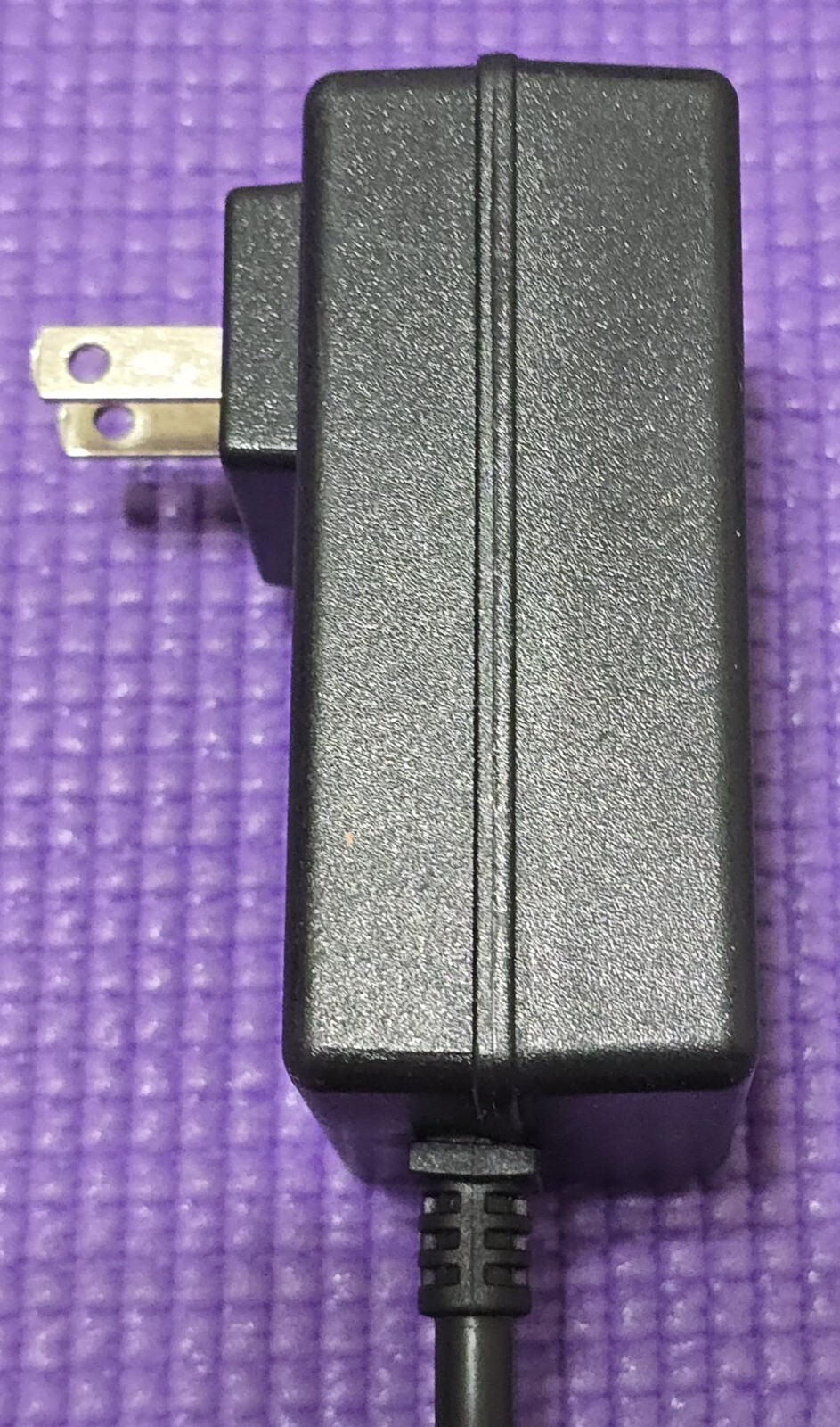 Battery Charger Power Supply Adapter Class 2 Model: SL12-12-03E Output: 12VDC 1A