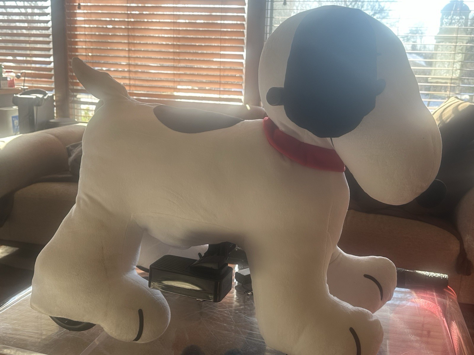 DYNAKRAFT 6V Plush Ride-On “PEANUTS SNOOPY” HTF w/Charger