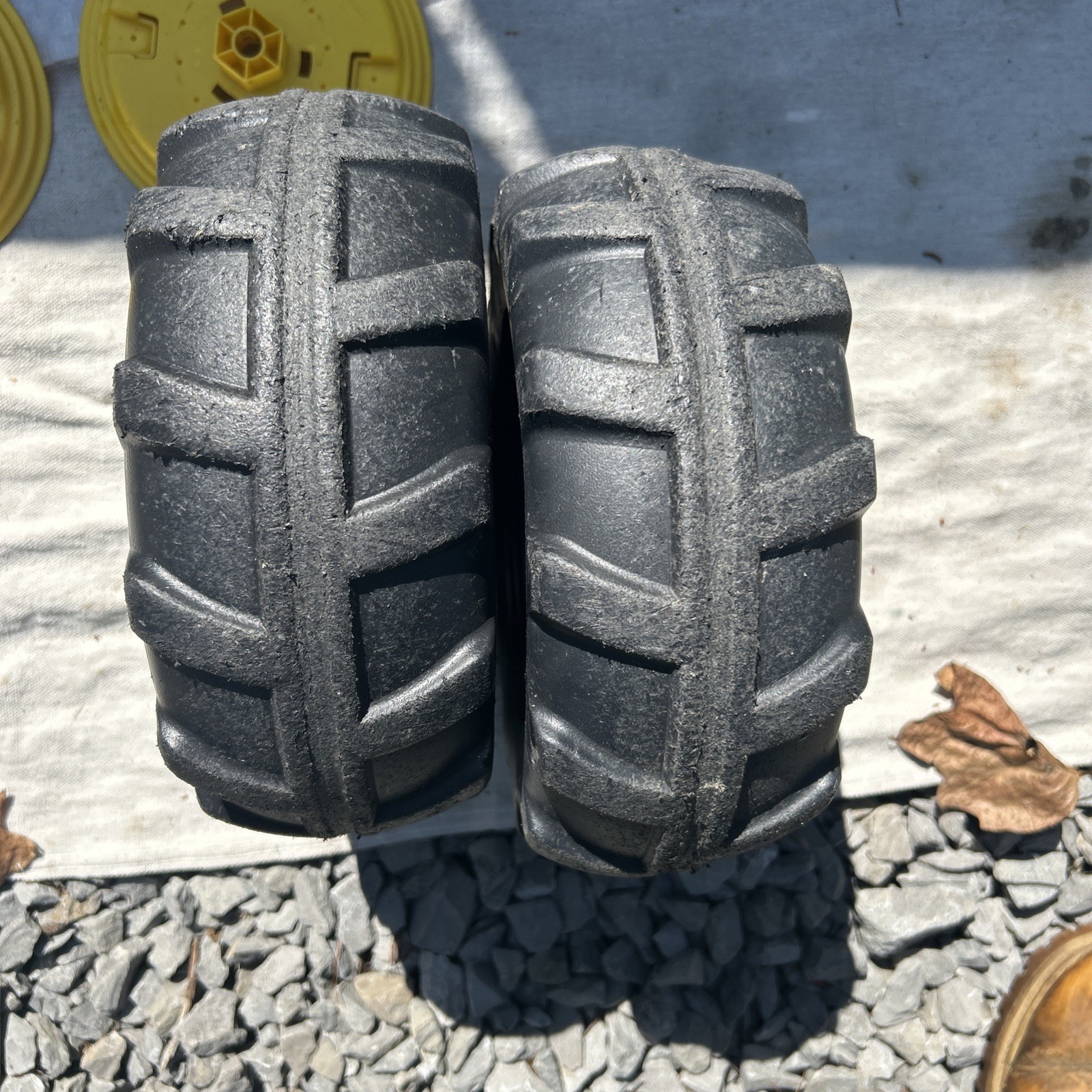 Peg Perego John Deere Gator Front Wheels Black Unfinished