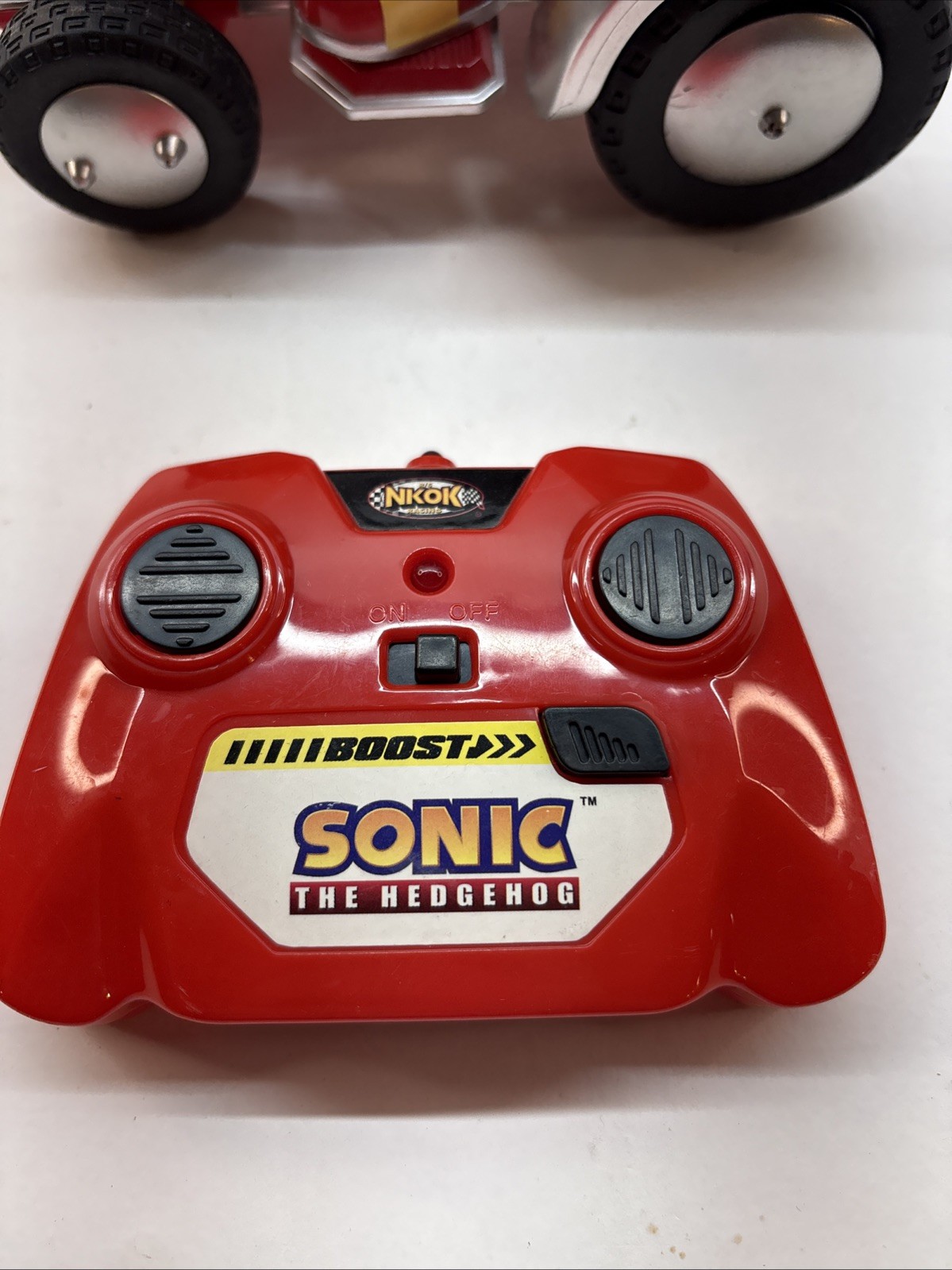 Sonic Knuckles ATV R/C (With Lights), for All Ages Remote Control Car