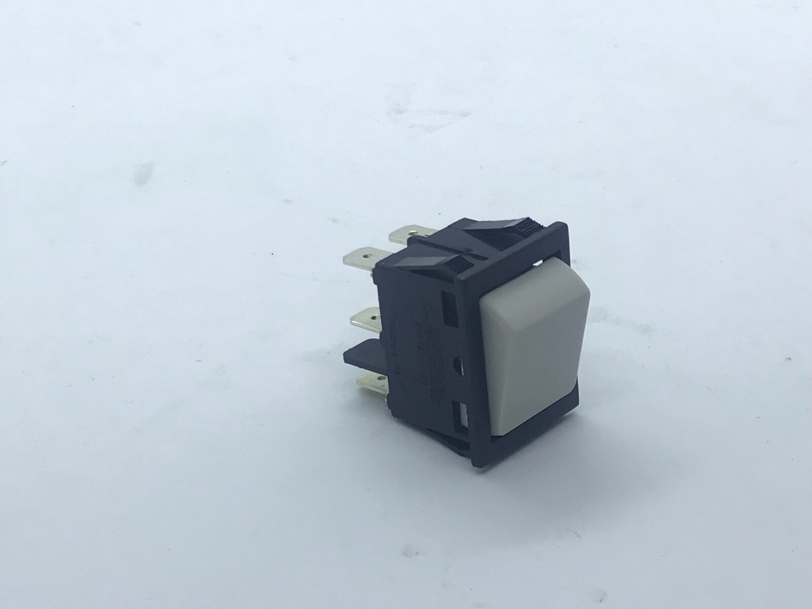 GENUINE PEG PEREGO HIGH / LOW SPEED SELECTOR GEAR SHIFTER 6 PIN SWITCH MEPU0002