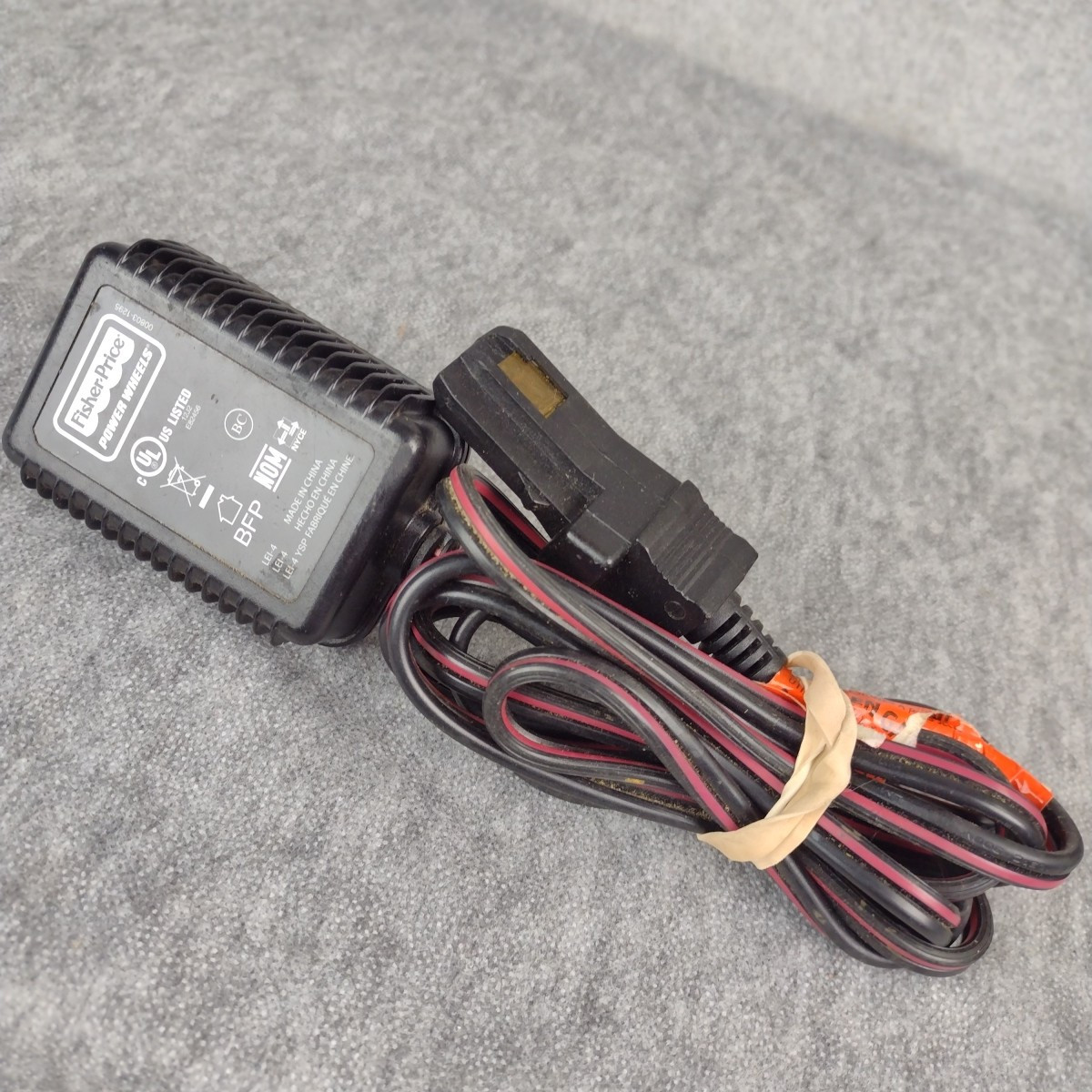 Power Wheels Battery Charger Fisher-Price 00801-1778 12v 1A