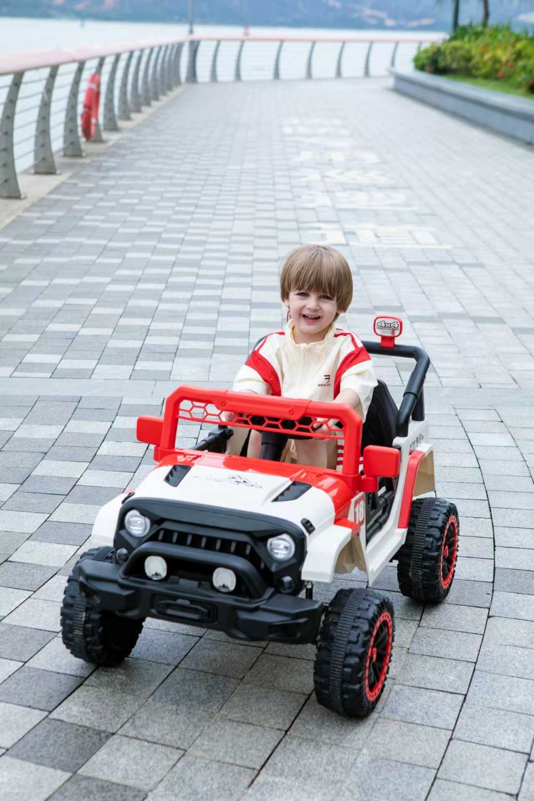 12V Ride on Car with Remote Control LED Lights Music Player for Kids Gift RED