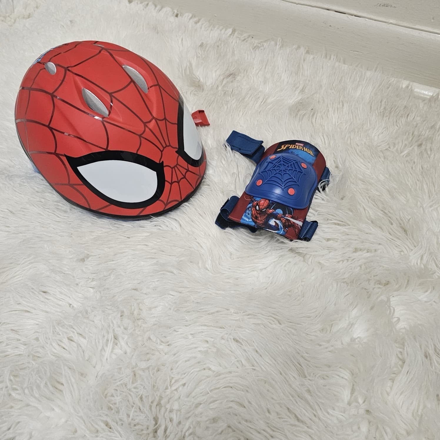 Kids Motorcycle Ride On Toy Spiderman Design Electric 6V Rechargeable Battery