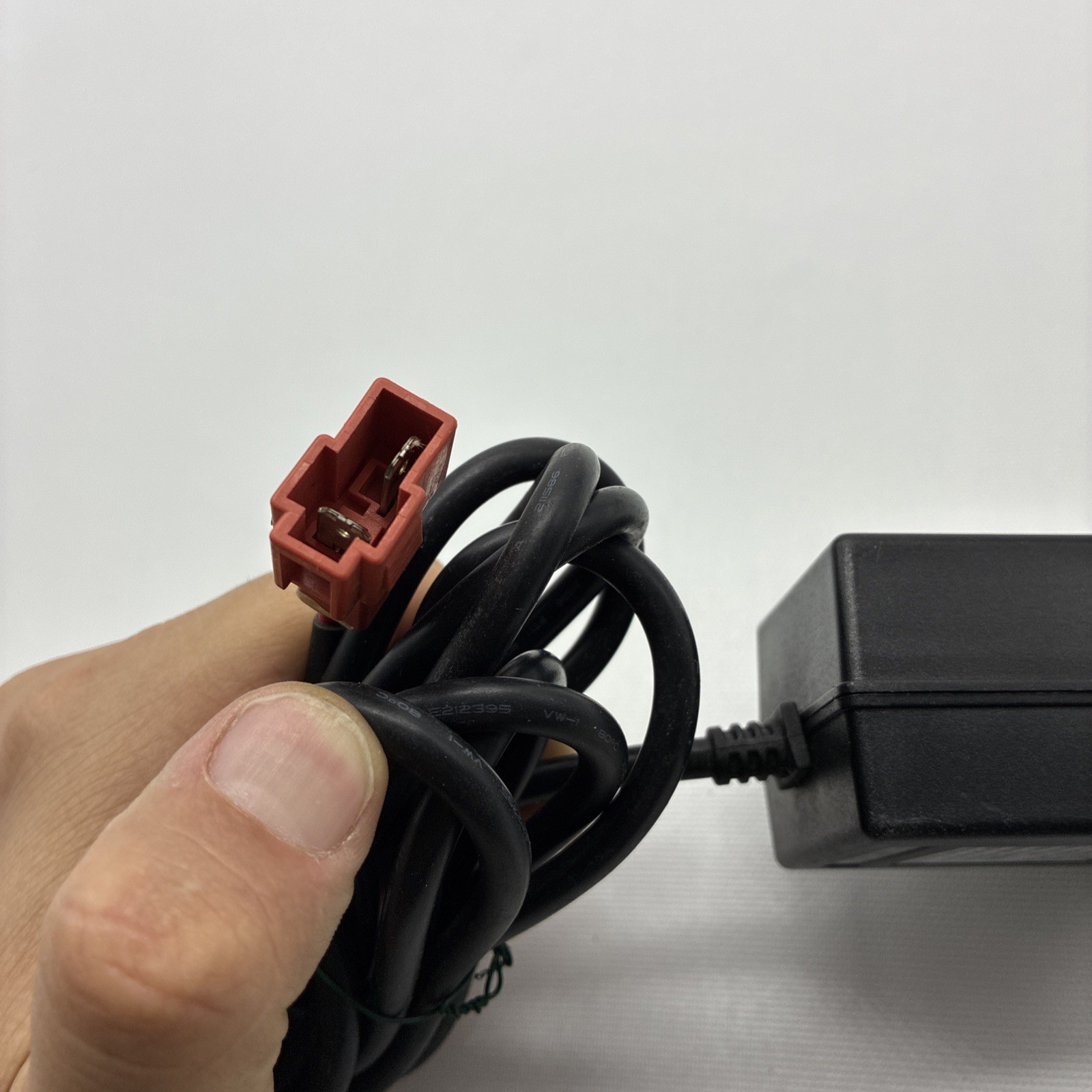 SHENGLE ELECTRONIC BATTERY CHARGER 7V KID TRAX MOTION TRENDS SL06-04-01
