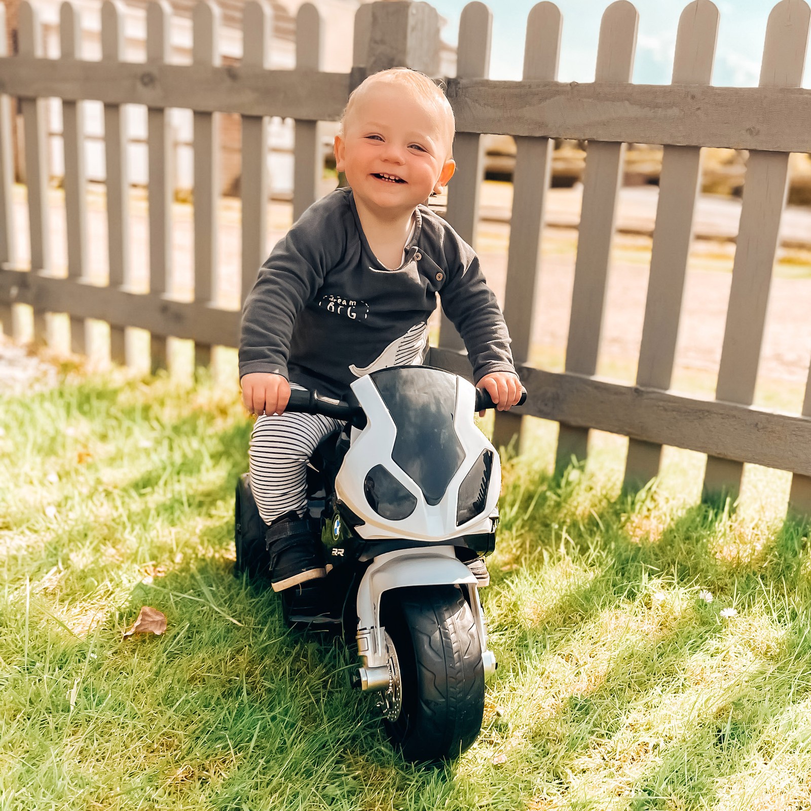 6V Kids Motorcycle Licensed BMW with Headlight, Music, Black