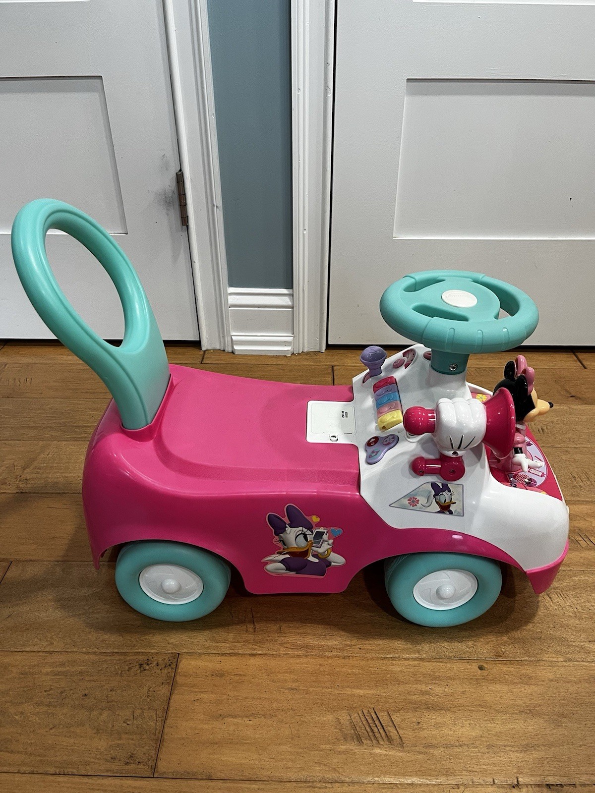 Kiddieland Disney Minnie Ride On Car With Lights/sounds