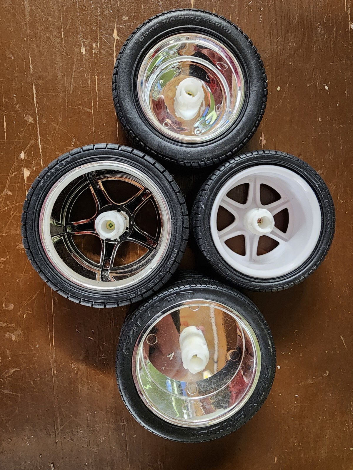 Fly Wheels- 4 Moto Wheels Jakks Pacific – Rip it, And Let Them Fly