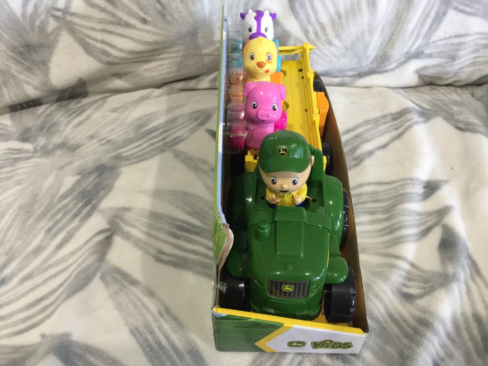 John Deere Kids Animal Sounds Wagon Ride Brand New