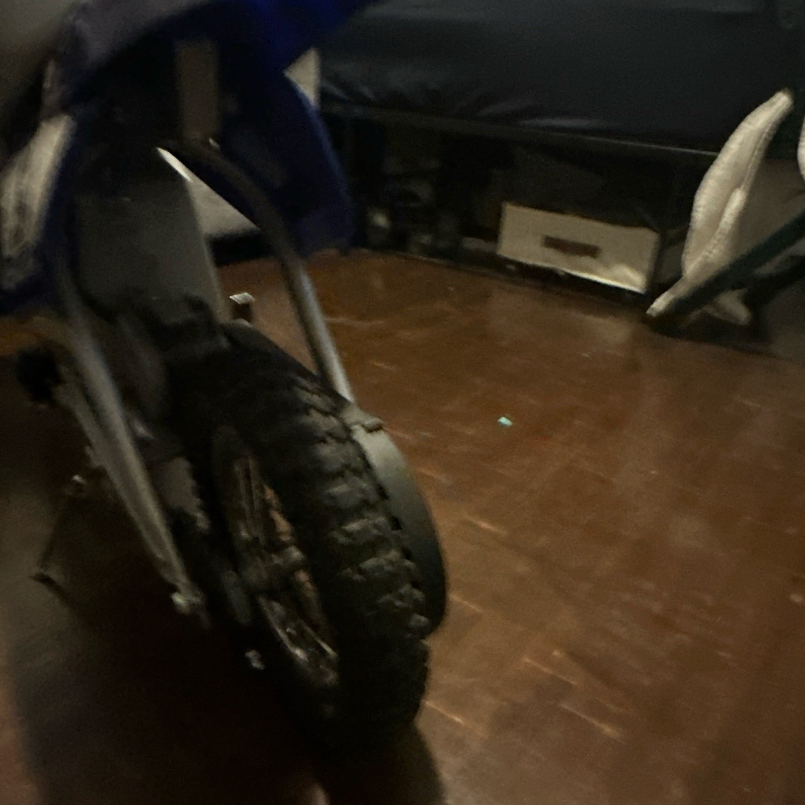 Razor MX350 MX Mini Battery Powered Dirt Bike Ride-On, Blue