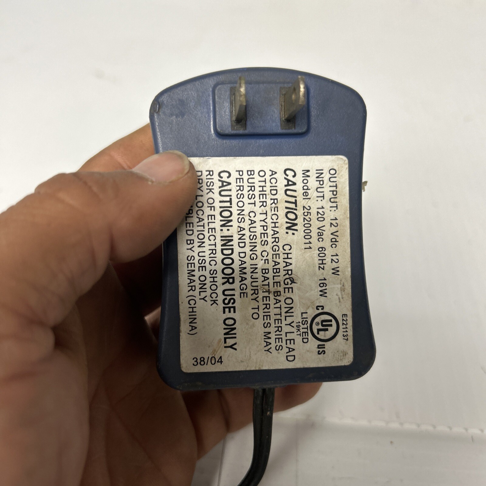 12-Volt Charger for for Peg-Perego Battery Fast Shipping 2 Prong Connection