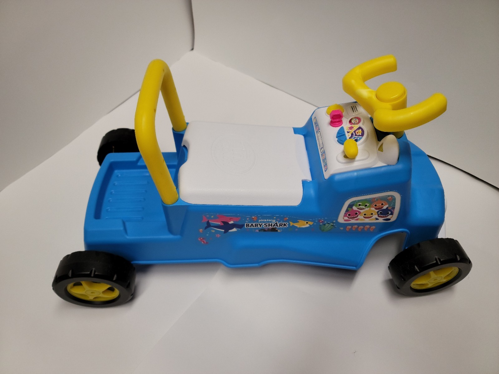Baby Shark Ride And Scoot Car