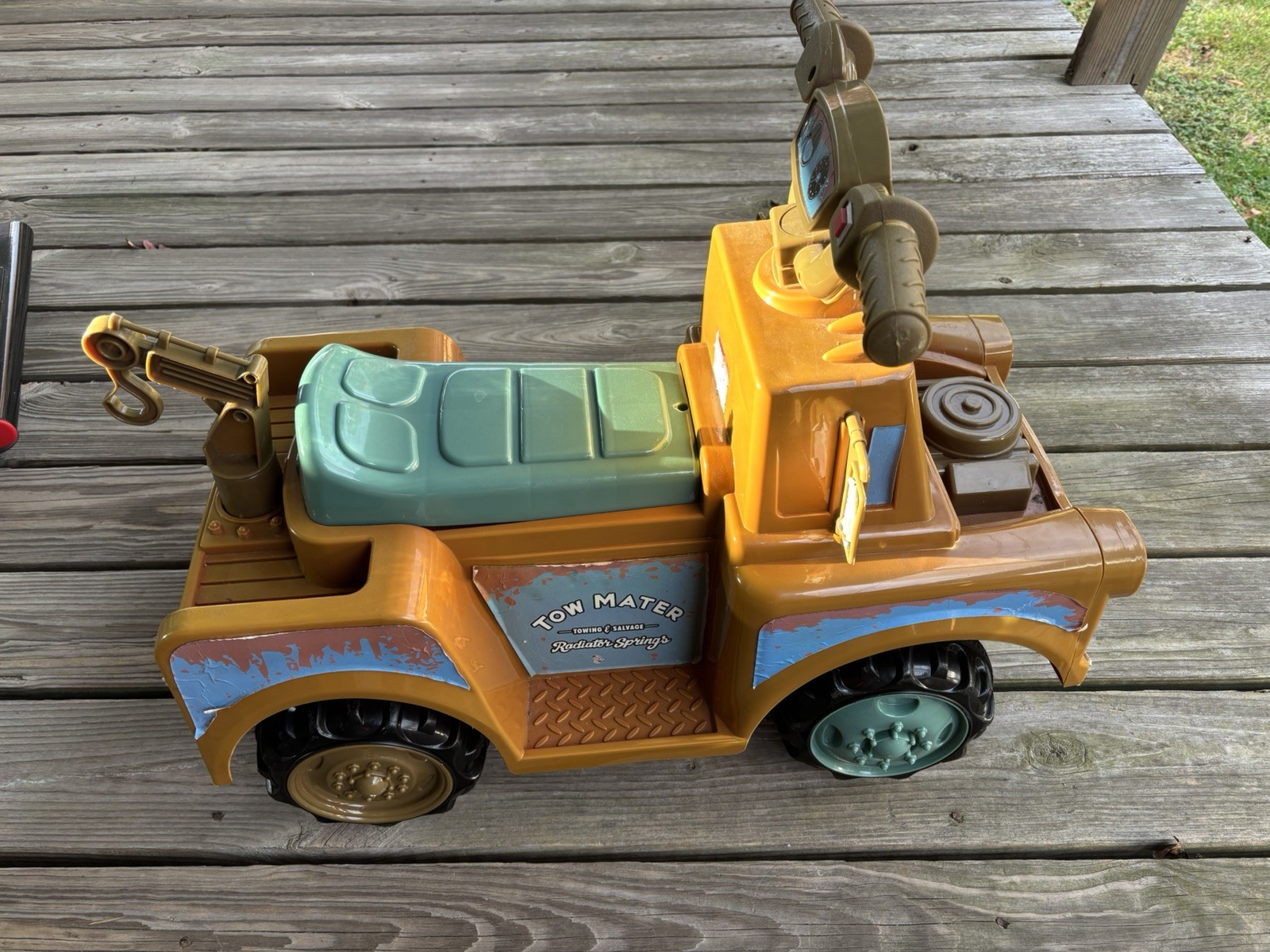 Disney Pixar Cars Tow Mater 6V Battery Powered Ride On UNTESTED