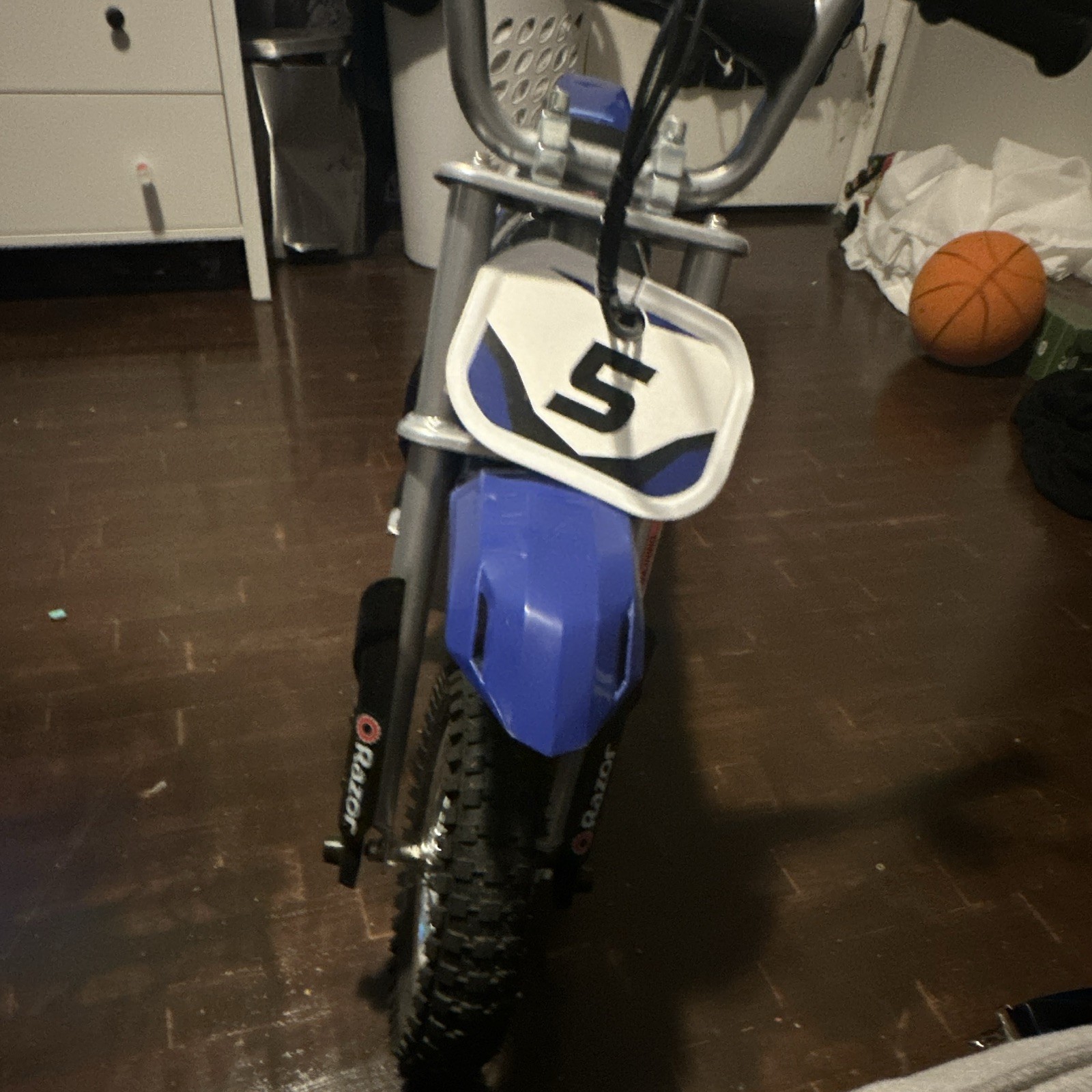Razor MX350 MX Mini Battery Powered Dirt Bike Ride-On, Blue