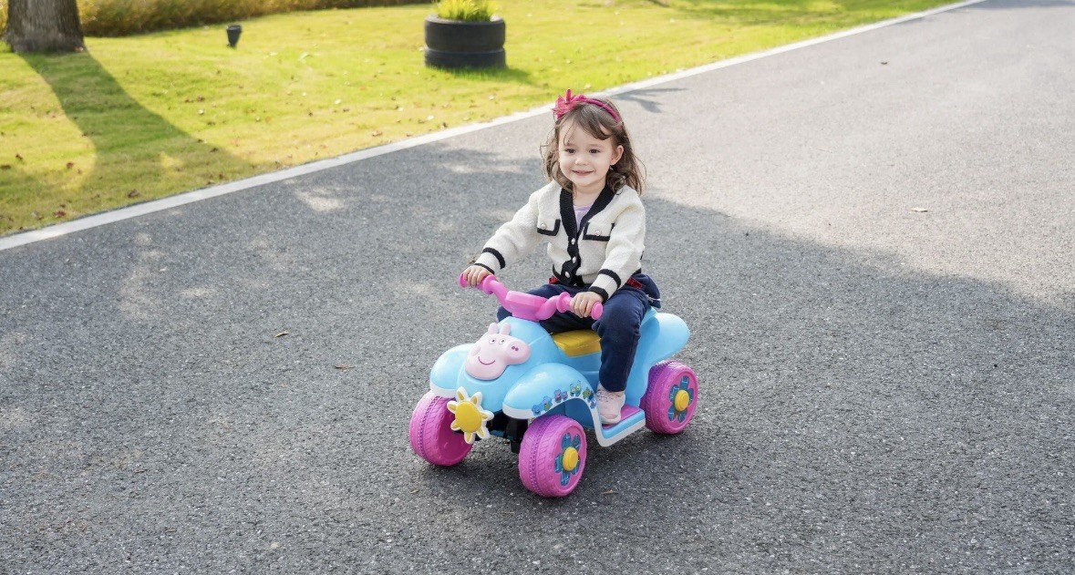 Peppa Pig – 6V Quad for Kids – Ride-On Toy – NEW, Arrives Before Xmas!