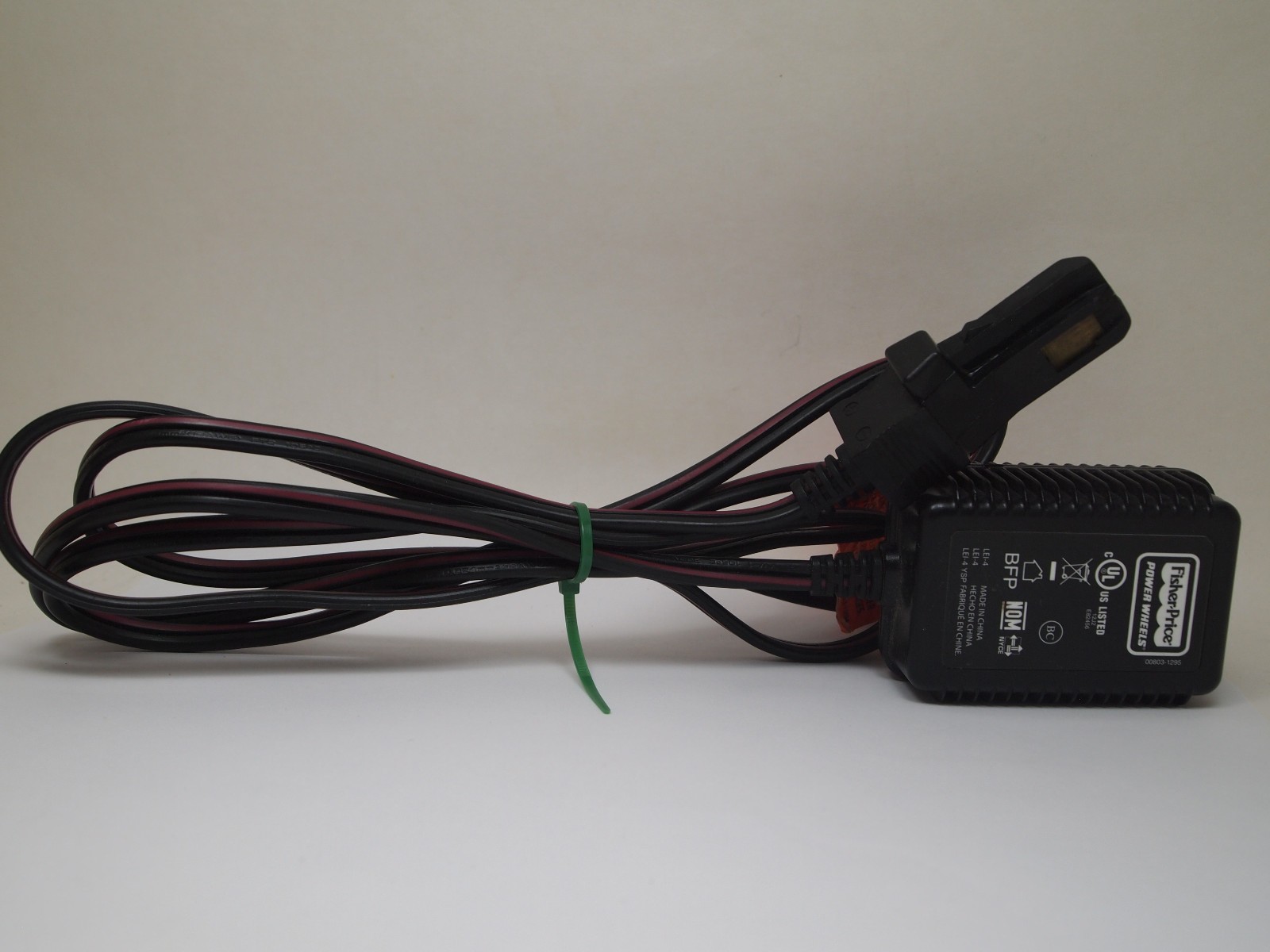 Fisher Price Power Wheels 00801-1778 Class 2 Battery Charger 12 Volt