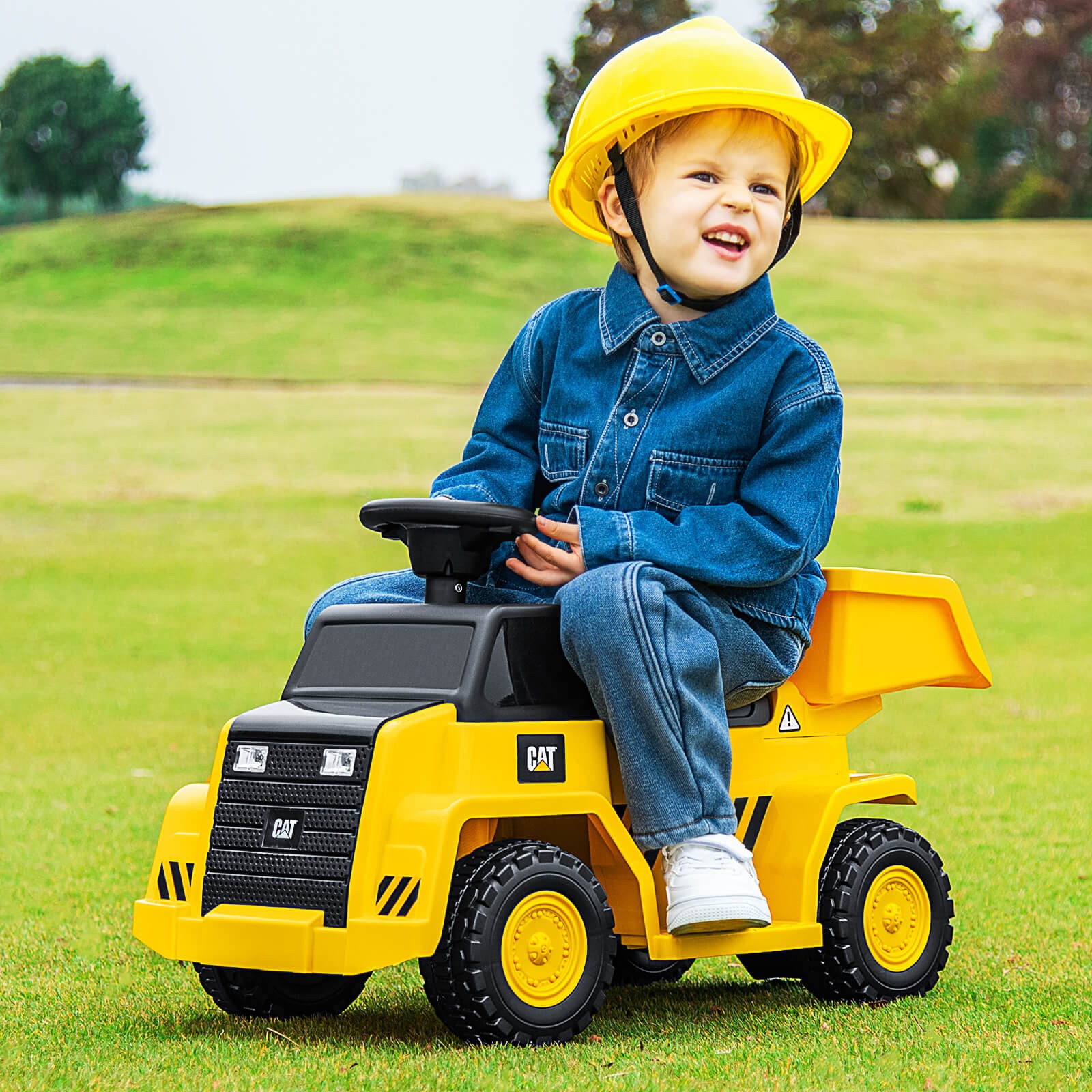 Ride on Dump Truck with One-Button Start Horn Adjustable Dump Bed Treaded Wheels