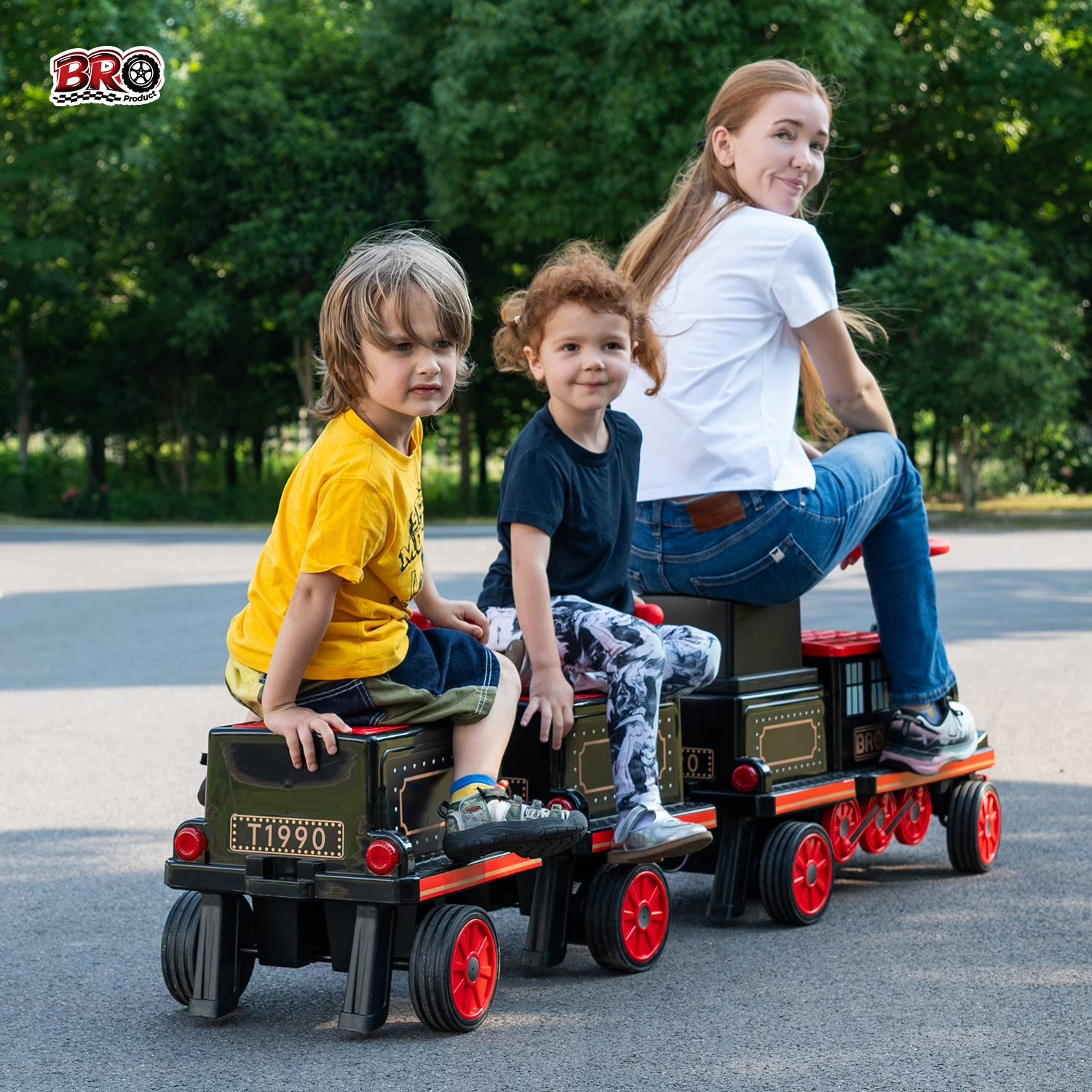 12V Kids Train Ride-On 4 Seats 4 Motors MP3 Player Whistle Headlight Carriages