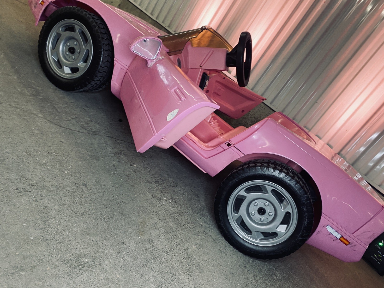 1990 Power Wheels Barbie Pink Corvette *PICKUP ONLY* w/ New Battery