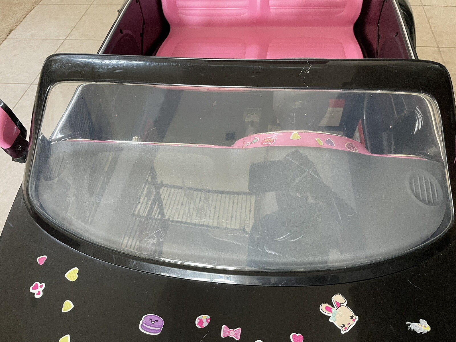 Kid Trax Pacific Cycle Black Pink Volkswagen Beetle Ride On Electric Car 2-Seat