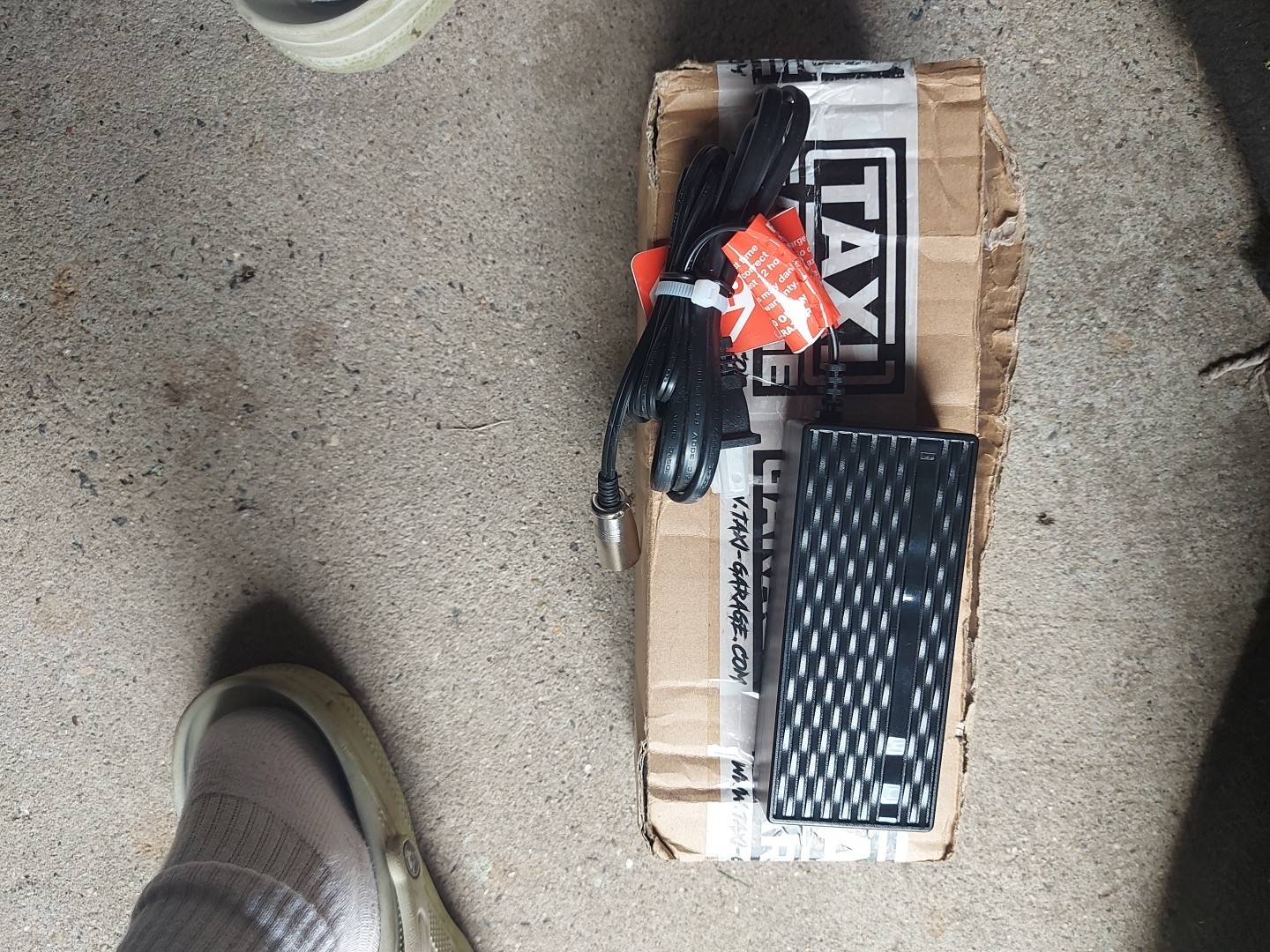 Taxi Garage Charger For Crazy Cart Xl Brand New With A Sticker With It