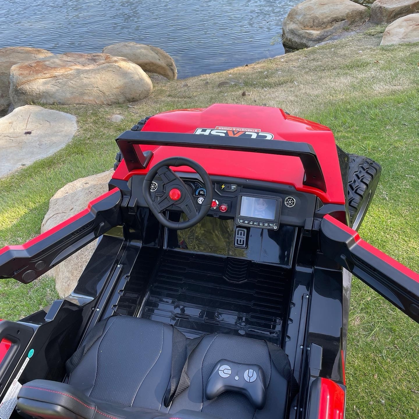 Touch TV 24 V Clash Ride On 4×4 Xl Buggy 4×4 Rubber Age 1-10 Razor Remote Red