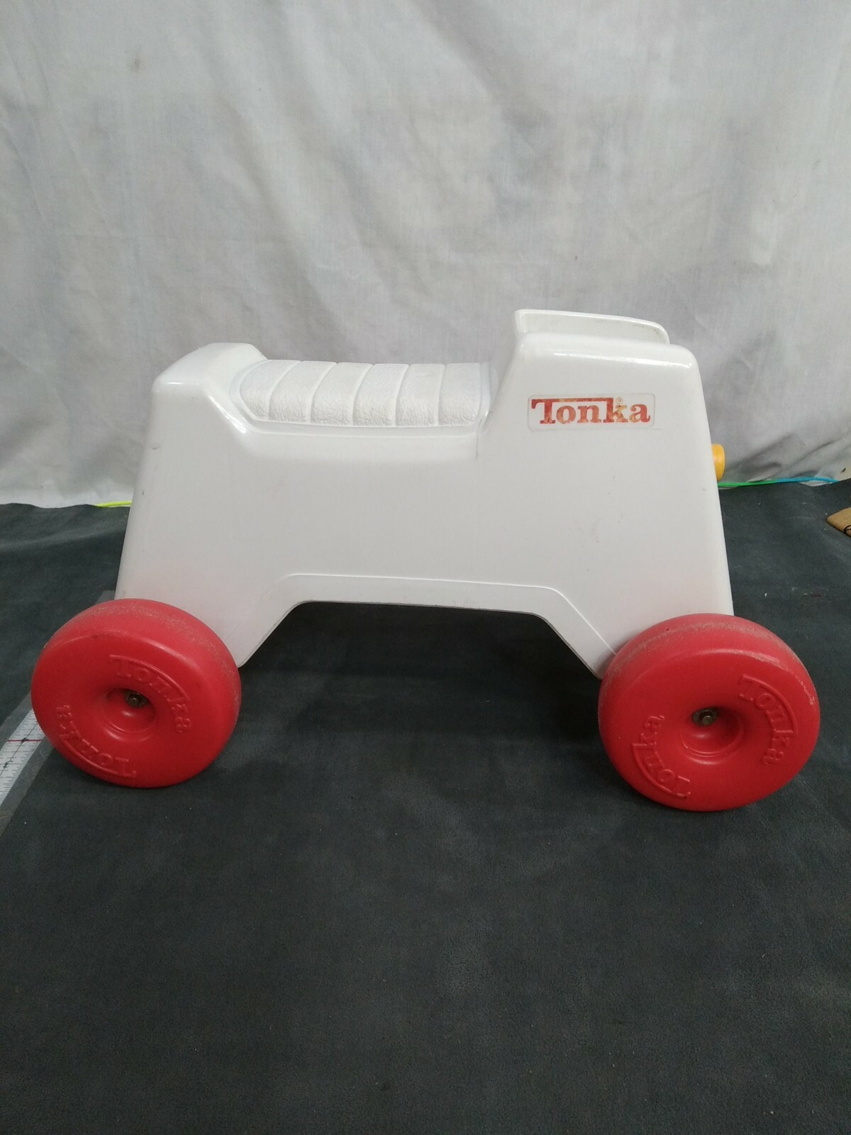 Tonka Ride On Toy With 2 Interchangeable Heads preowned