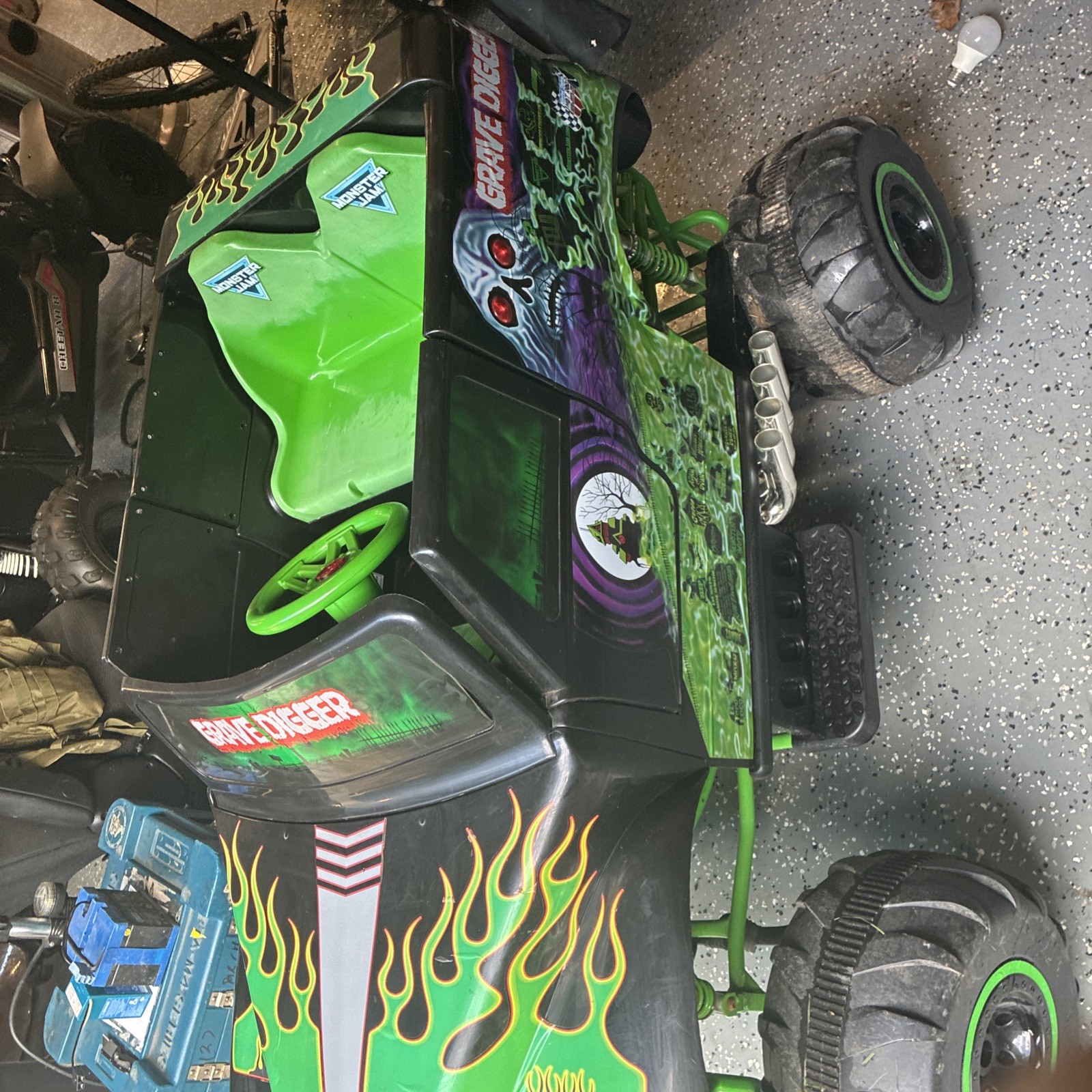 24 Volt Grave Digger Power Wheels