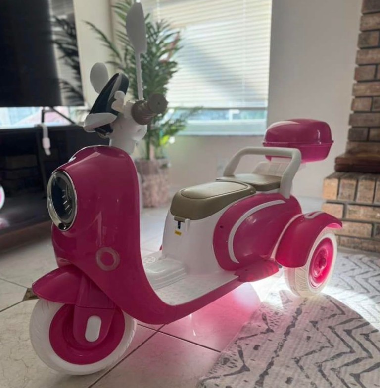 Kids Girls Pink Electric Ride On Motorcycle 3 Wheel 12 Volt Bluetooth Scooter