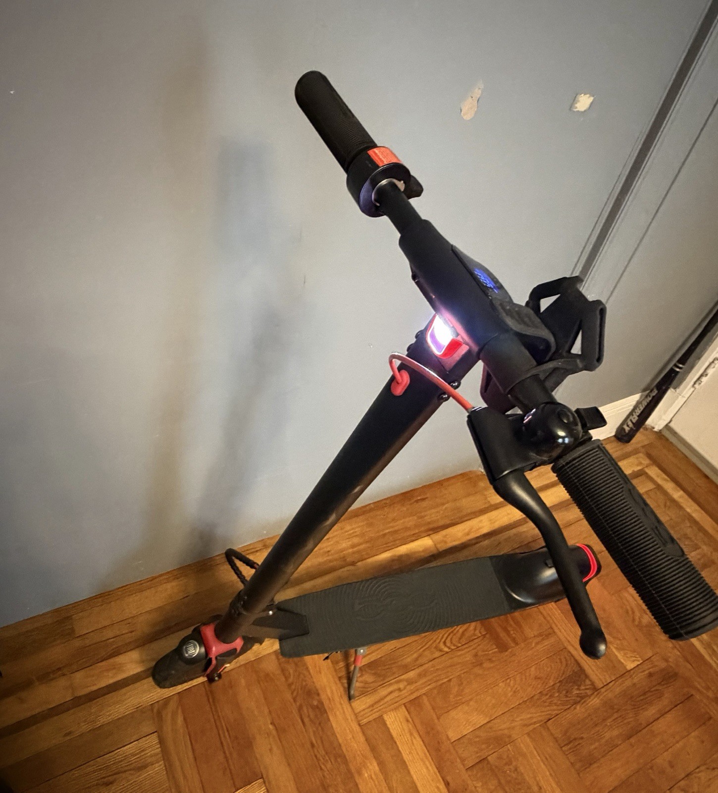FIAT Folding Electric Scooter – 350W Motor, 15 to 20-Mile – ( Flat Tire)