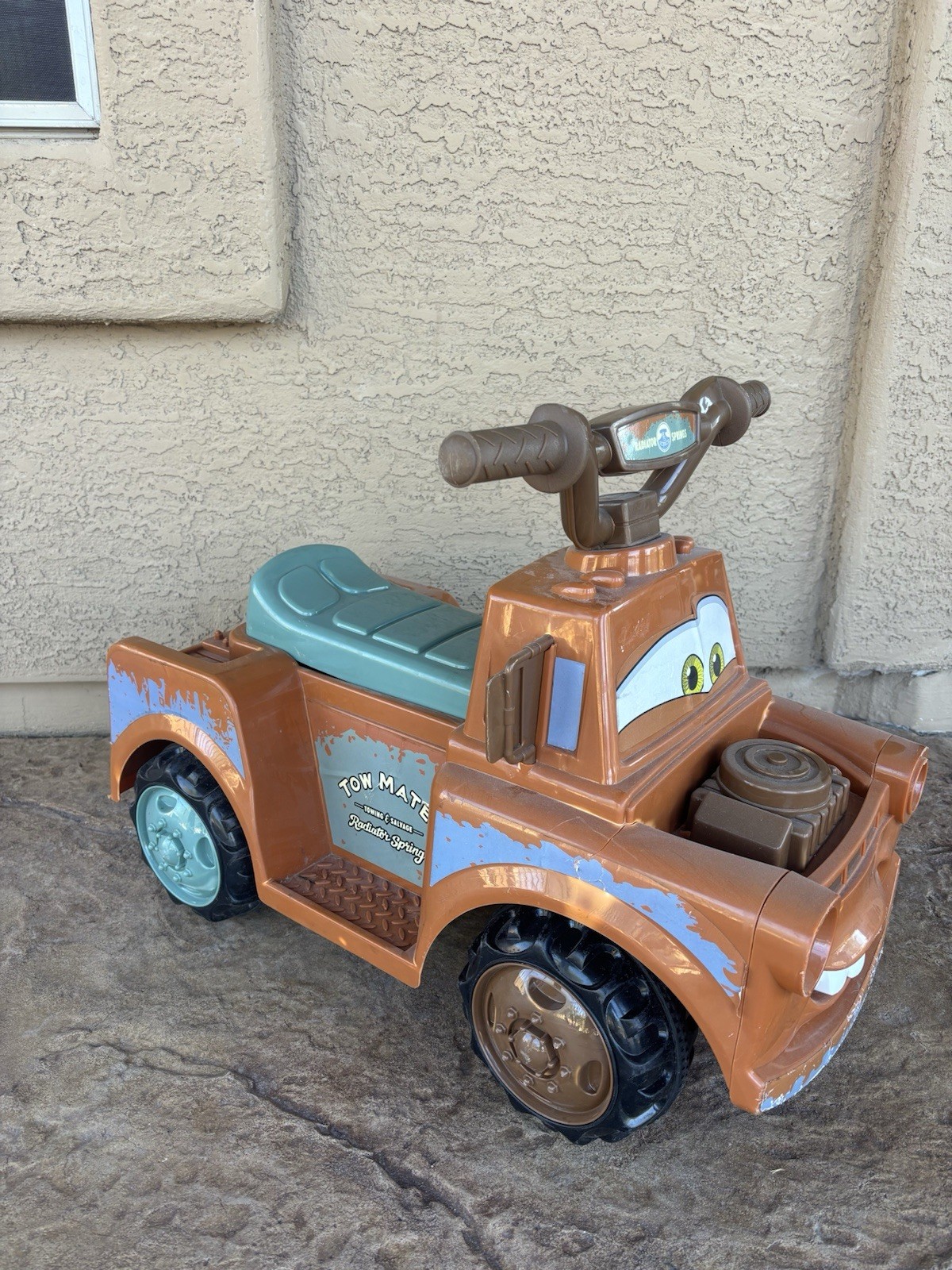 Disney Pixar Tow Mater Ride-On Toy Electric Power Truck w/ Charger