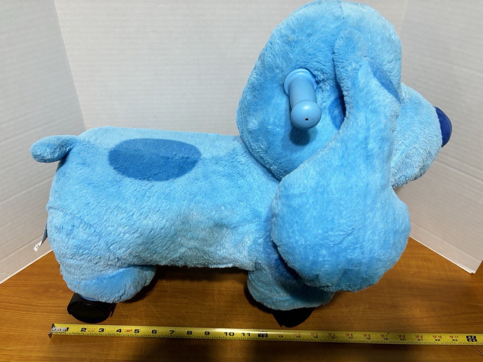 Blue’s Clues Foot to Floor Interactive Ride-On Toy Plush Makes Noise