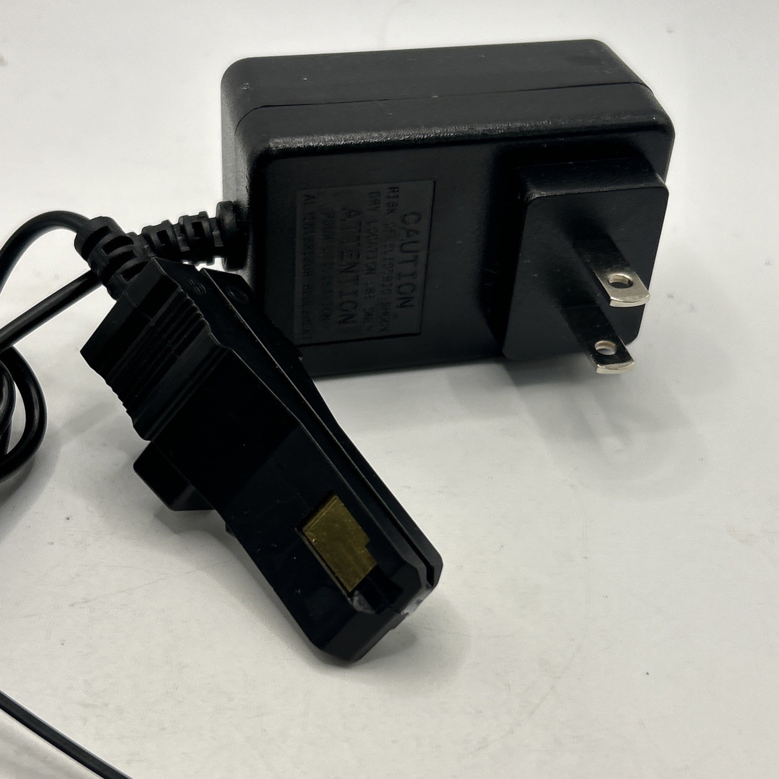 12-Volt Charger for Power Wheels Gray Battery & Orange Top Battery NEW OPEN BOX
