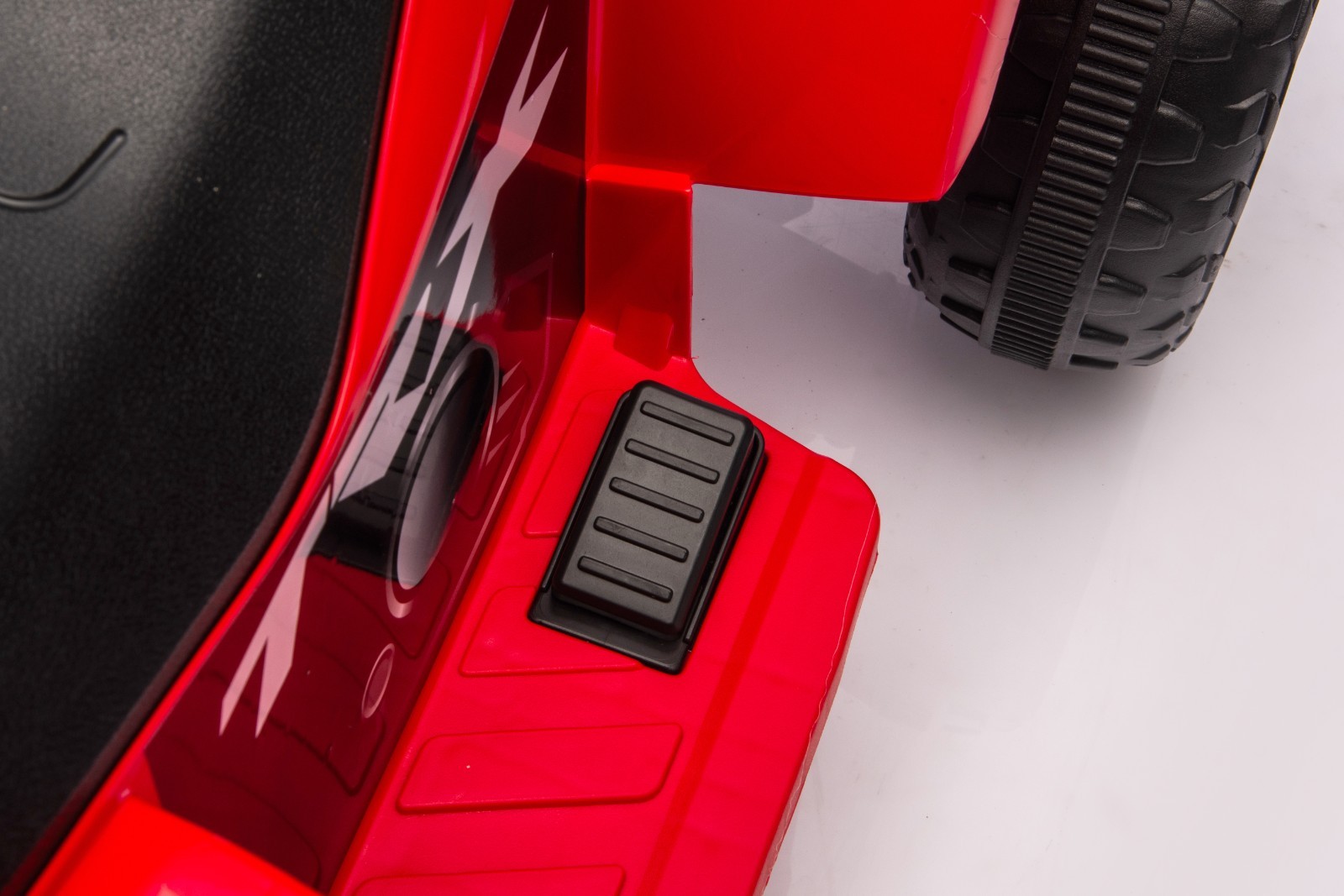 6V Kids Electric Ride on Car ATV Toy Forward Reverse for Kids 3-6 Years Old Red