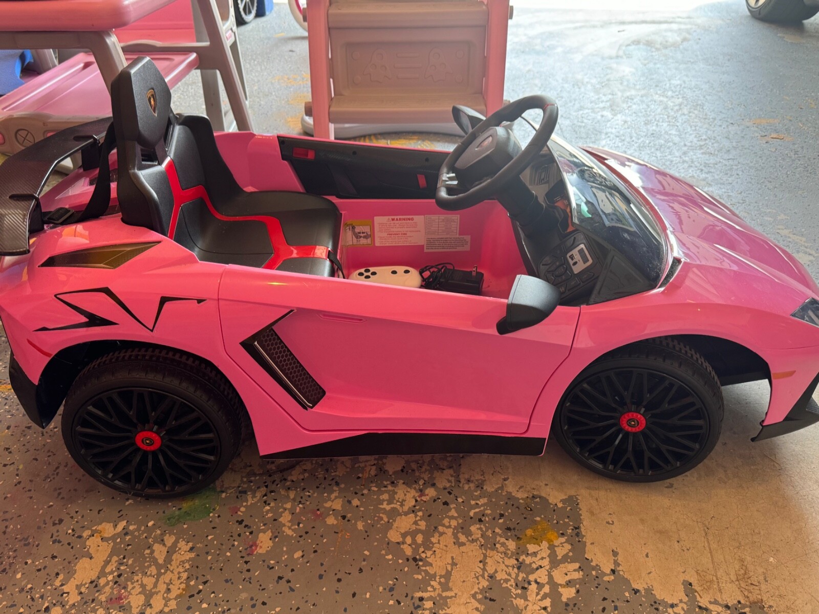 Pink Liscensed 12V Lamborghini Aventador Kids Car. Lightly Used, Battery Powered