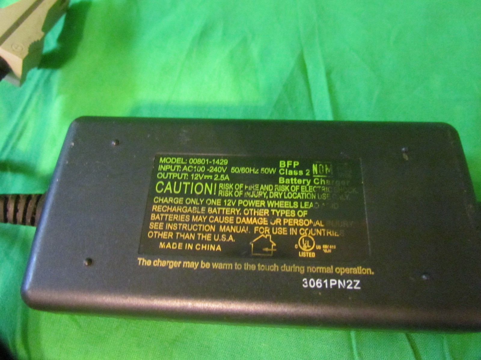 Genuine Fisher Price Power Wheels 12 Volt 2.5A Quick Charger Model 00801-1429