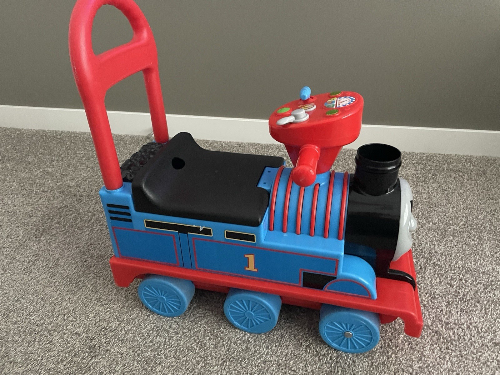 Kiddie land Thomas The Train Tank Engine Activity Ride On Lights Sounds