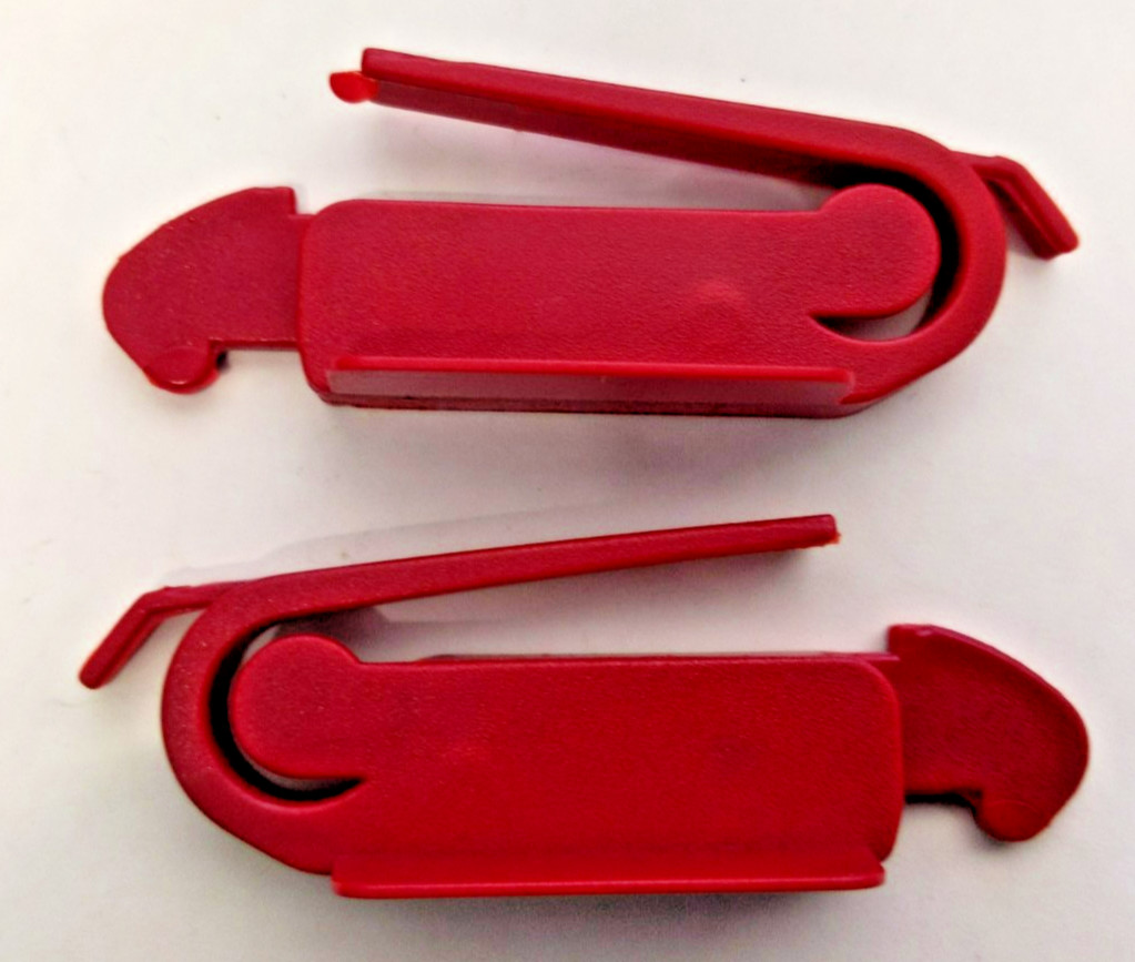 Genuine Peg Perego Gator Dump Gate Latch Set Part #ASGI5024 Set of 2