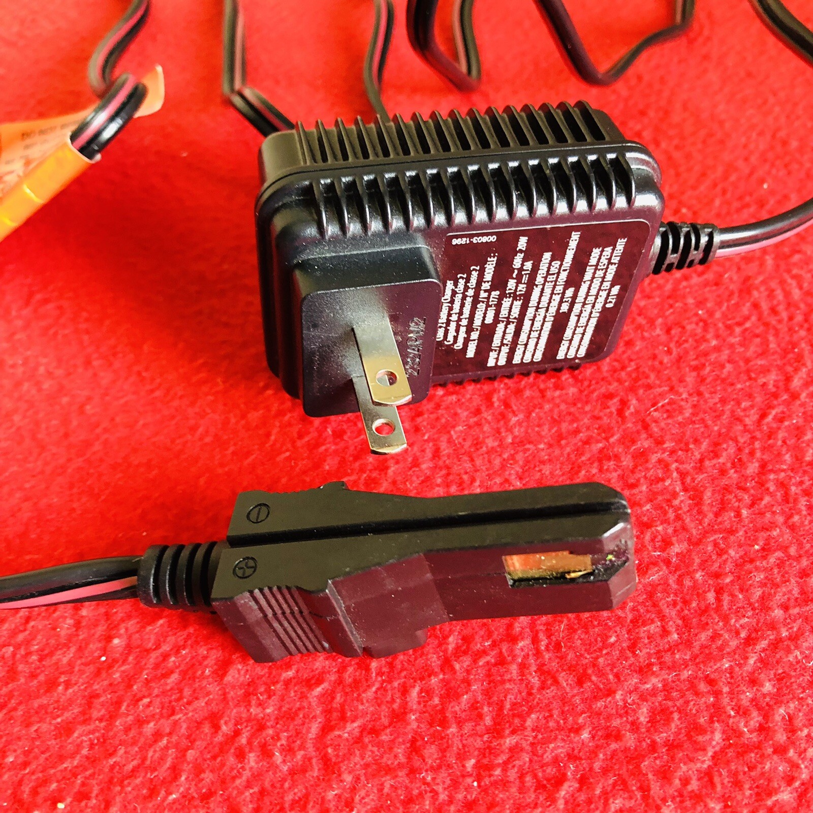 Original Fisher Price Power Wheels 12 volt Battery Charger Model 00801-1778 OEM