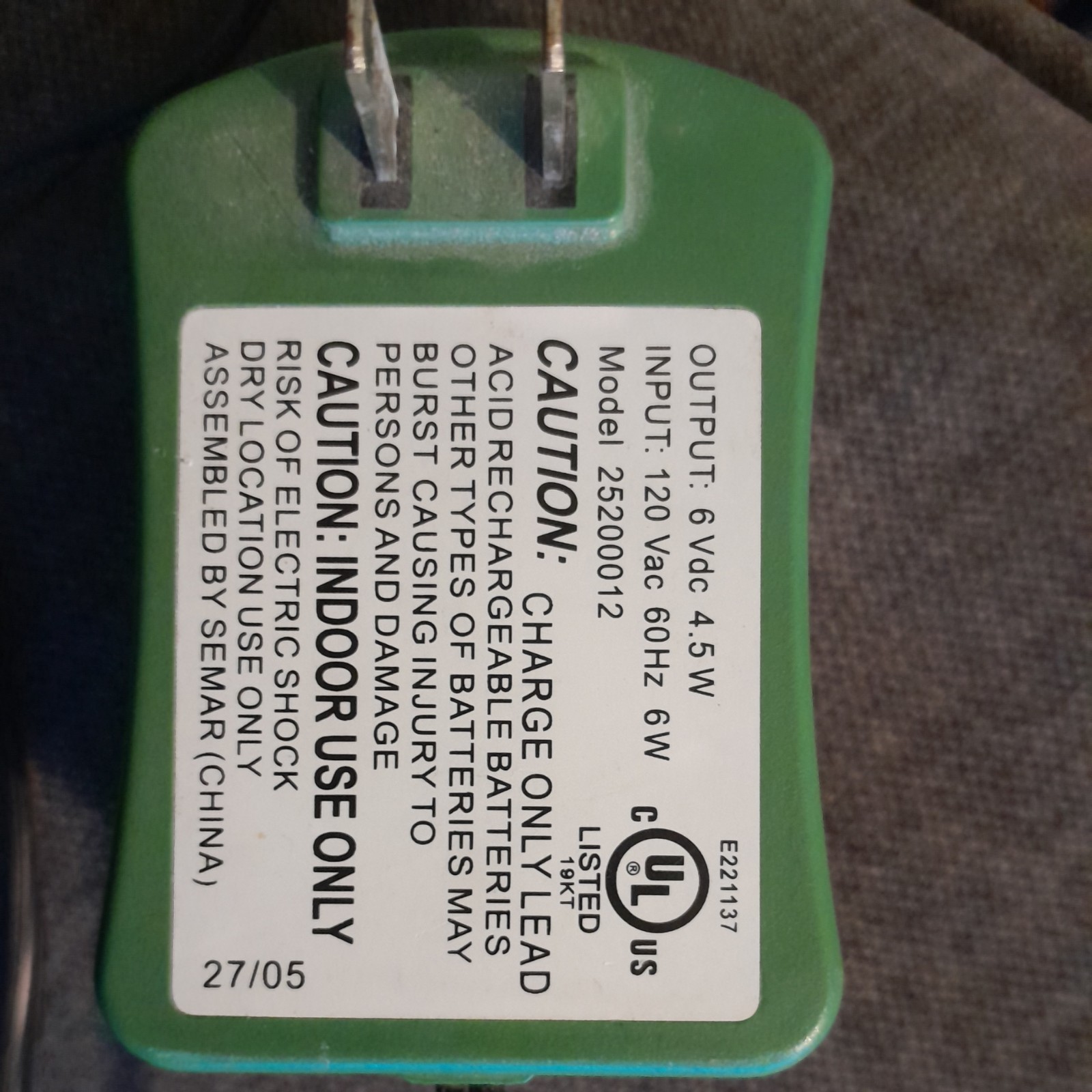 Peg Perego 6V Battery Charger Genuine Original Model 25200012