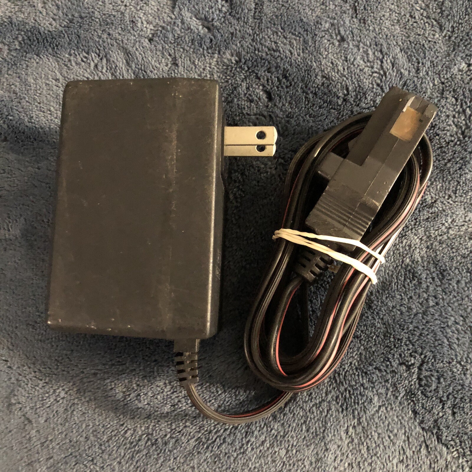 Fisher-Price Power Wheels Model C-12150 12 Volt DC Battery Charger 00801-0972